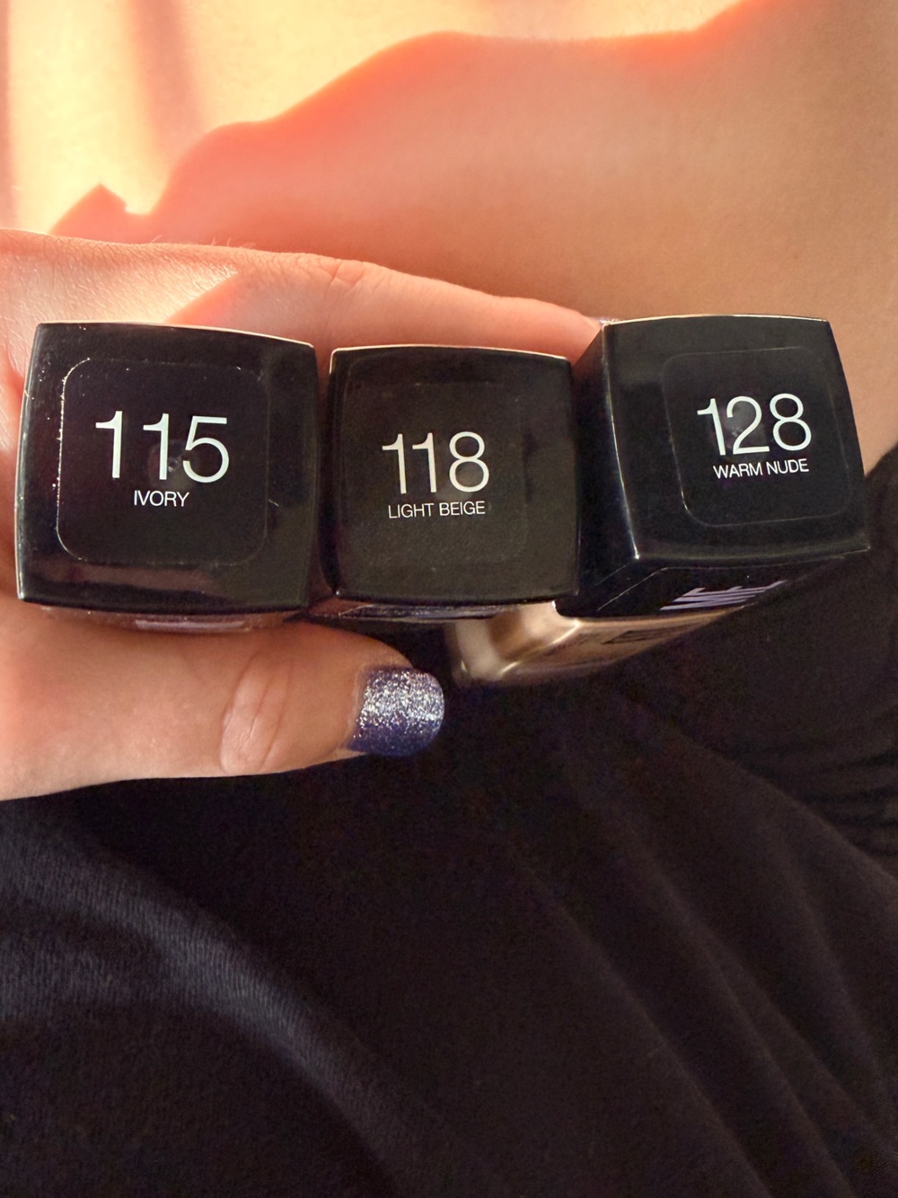 Maybelline Fit Me Dewy + Smooth Foundation - 1 per order - Picture 3 of 3